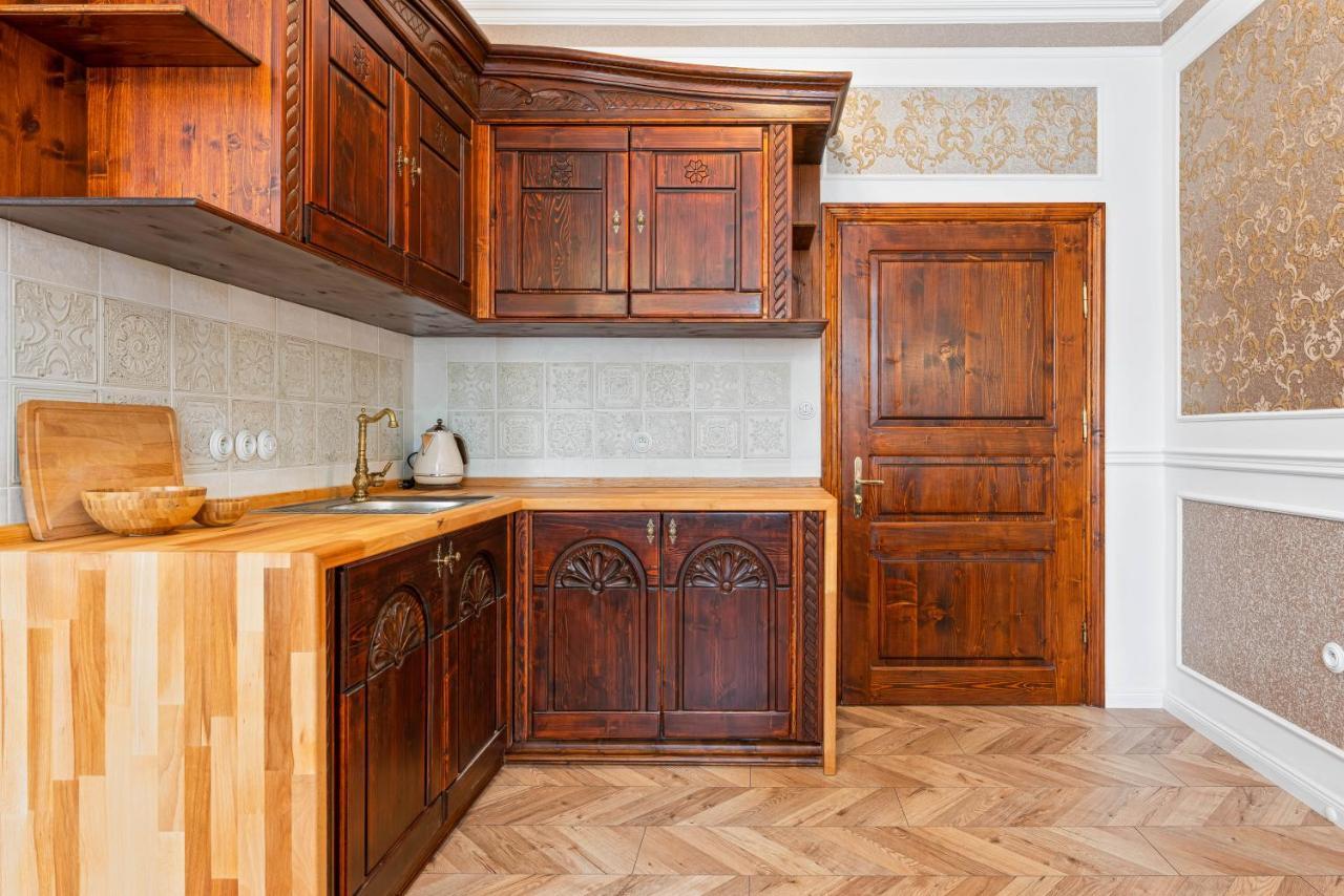 Villa Libosad Йичин Экстерьер фото